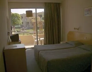 Beau Rivage 3* Ларнака